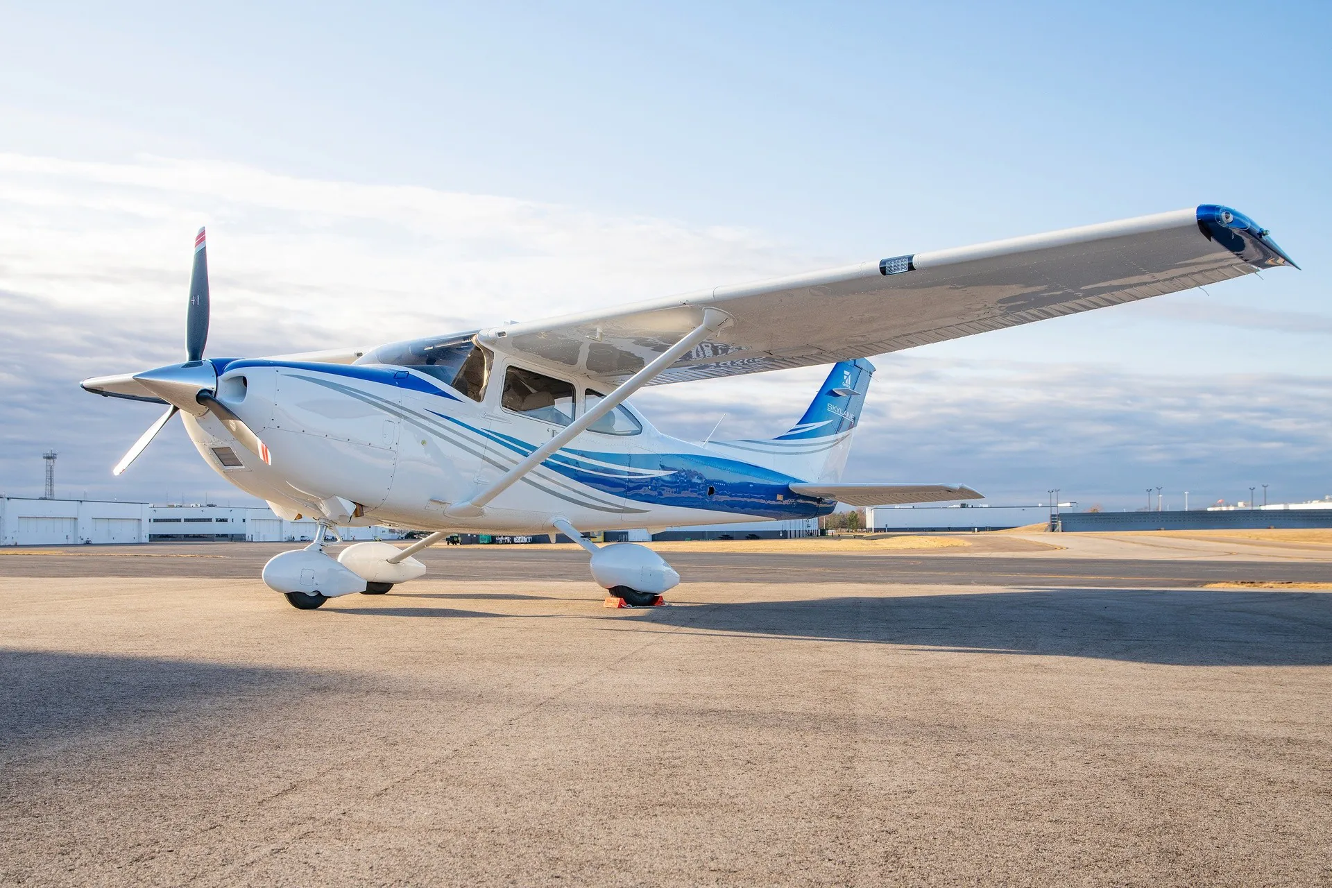 Private charter flights in Panama with island and coastal destinations